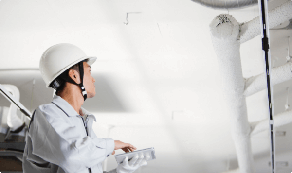 ビルの点検・メンテナンスの様子